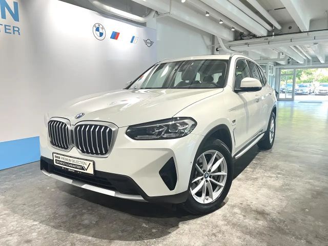 BMW X3 xDrive30e