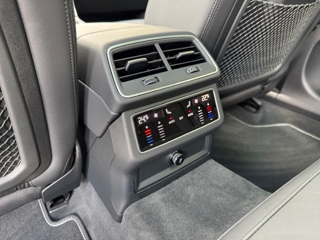 Audi S6 Avant Quattro