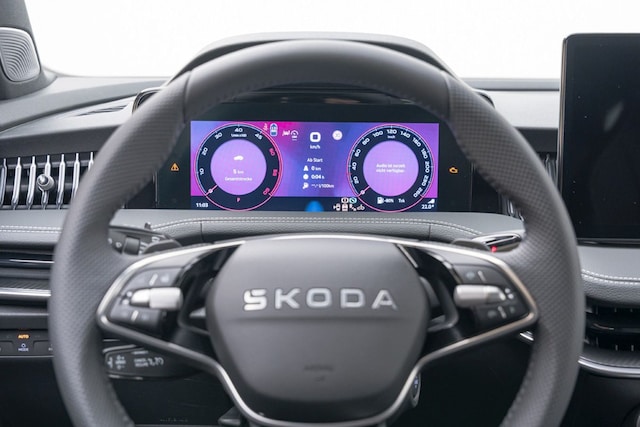 Skoda Superb 2.0 TDI Combi Sportline