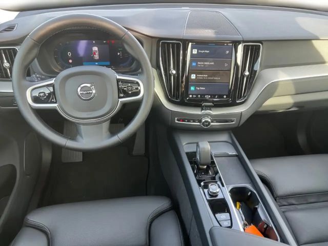 Volvo XC60 AWD Dark Plus T6