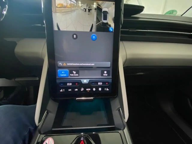 Ford Explorer Extended range RWD