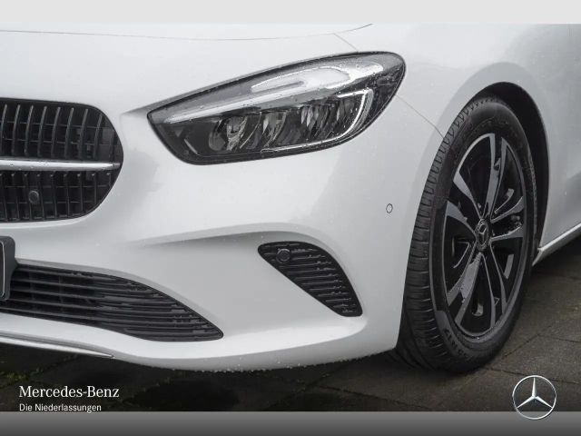 Mercedes-Benz B 180 Progressive Sedan