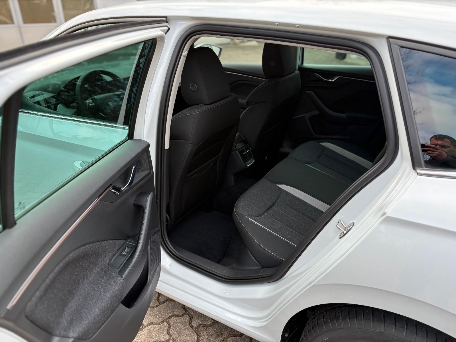 Skoda Scala Beheiztes Lenkrad/ Frontscheibe/ Sitze Sma