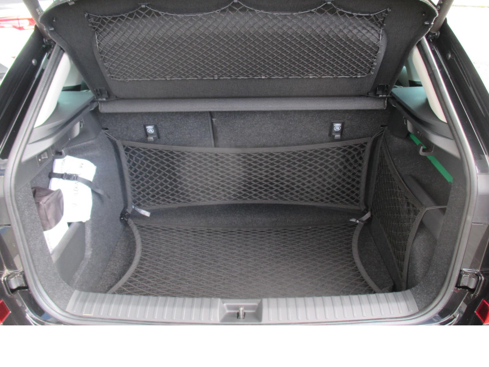 Skoda Kamiq 130 Premium 1,5TSI DSG 18´´LM/ 2*Plus/ AHK