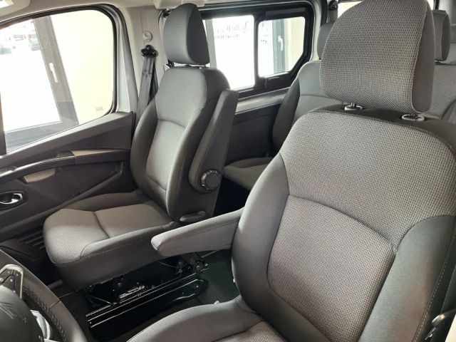 Renault Trafic Combi