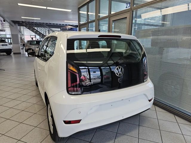Volkswagen up! Move Move up!