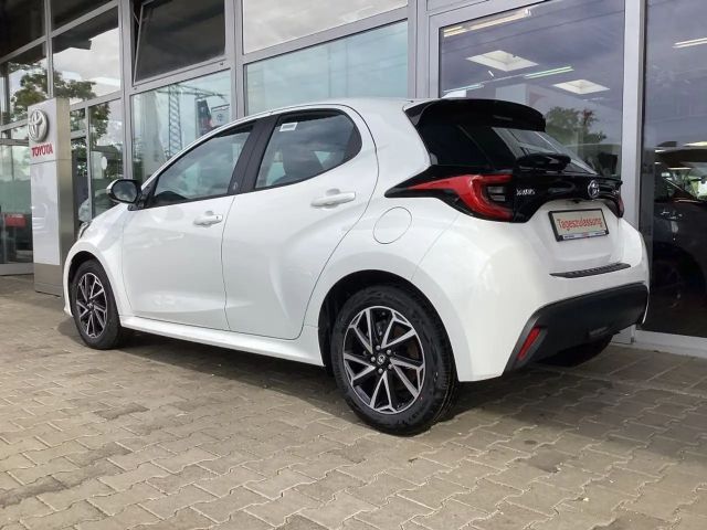 Toyota Yaris Hatchback Hybride VVT-i