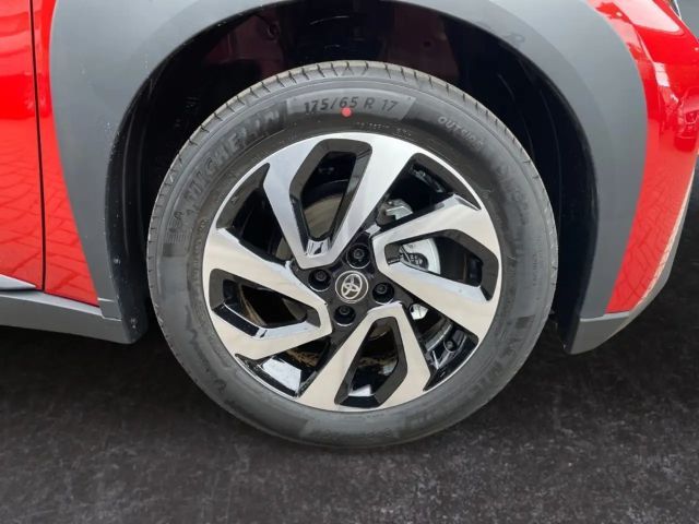 Toyota Aygo X Bi-Tone Hatchback