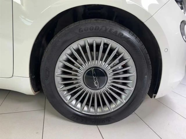 Fiat 500e Neuer 500 3+1 CarPlay Kamera PDC vorne + hinten