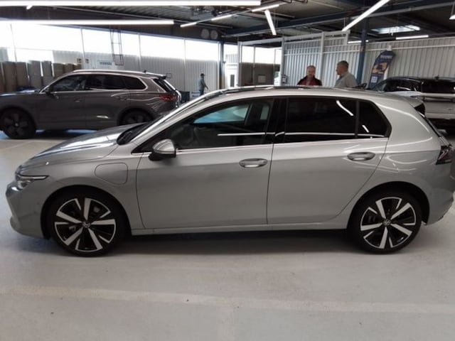 Volkswagen Golf DSG Style eHybrid
