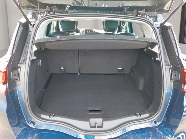 Renault Scenic TCe 140