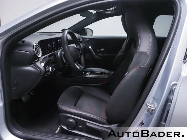 Mercedes-Benz A 220 A 220 d AMG Line