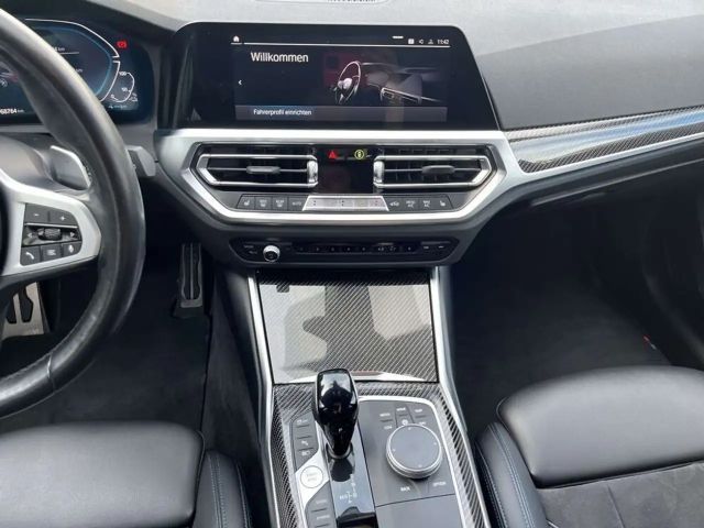 BMW 320 320e M-Sport Touring xDrive