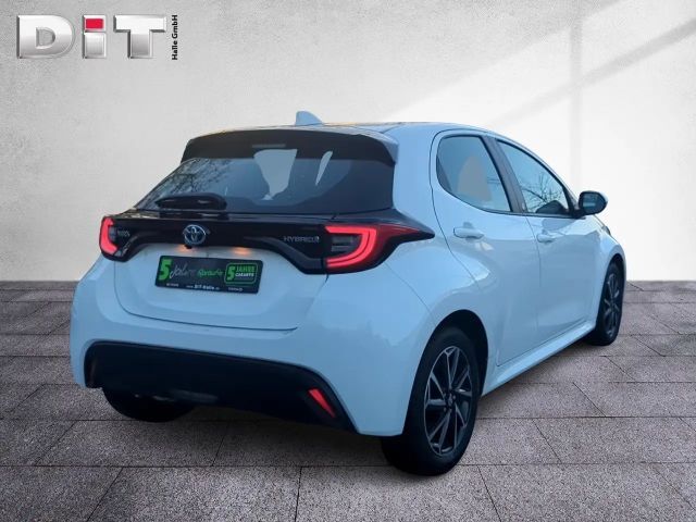 Toyota Yaris Hatchback Team D