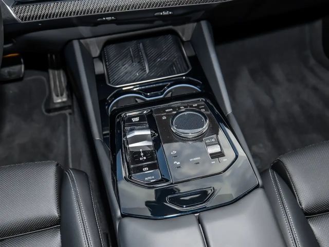 BMW i5 M-Sport M60 Sedan xDrive