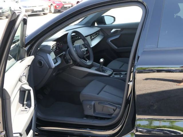 Audi A3 30 TFSI Sedan