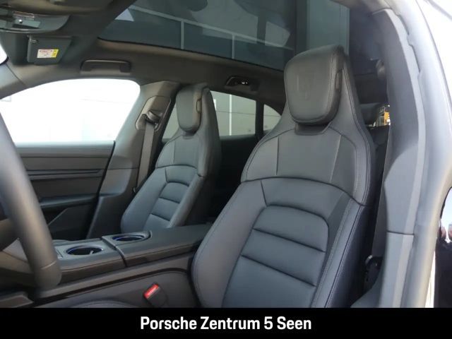 Porsche Taycan 4 Cross Turismo