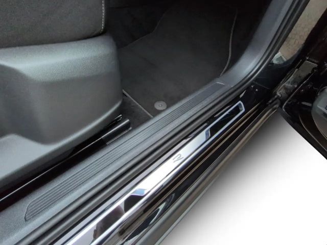 Volkswagen T-Cross 1.5 TSI DSG R-Line