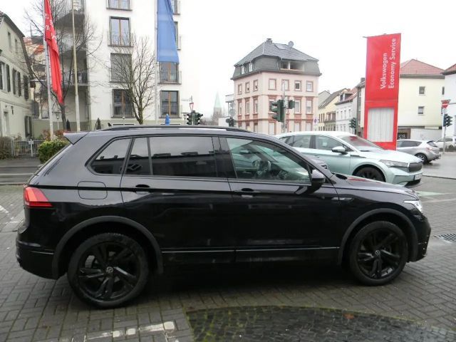 Volkswagen Tiguan DSG R-Line Style