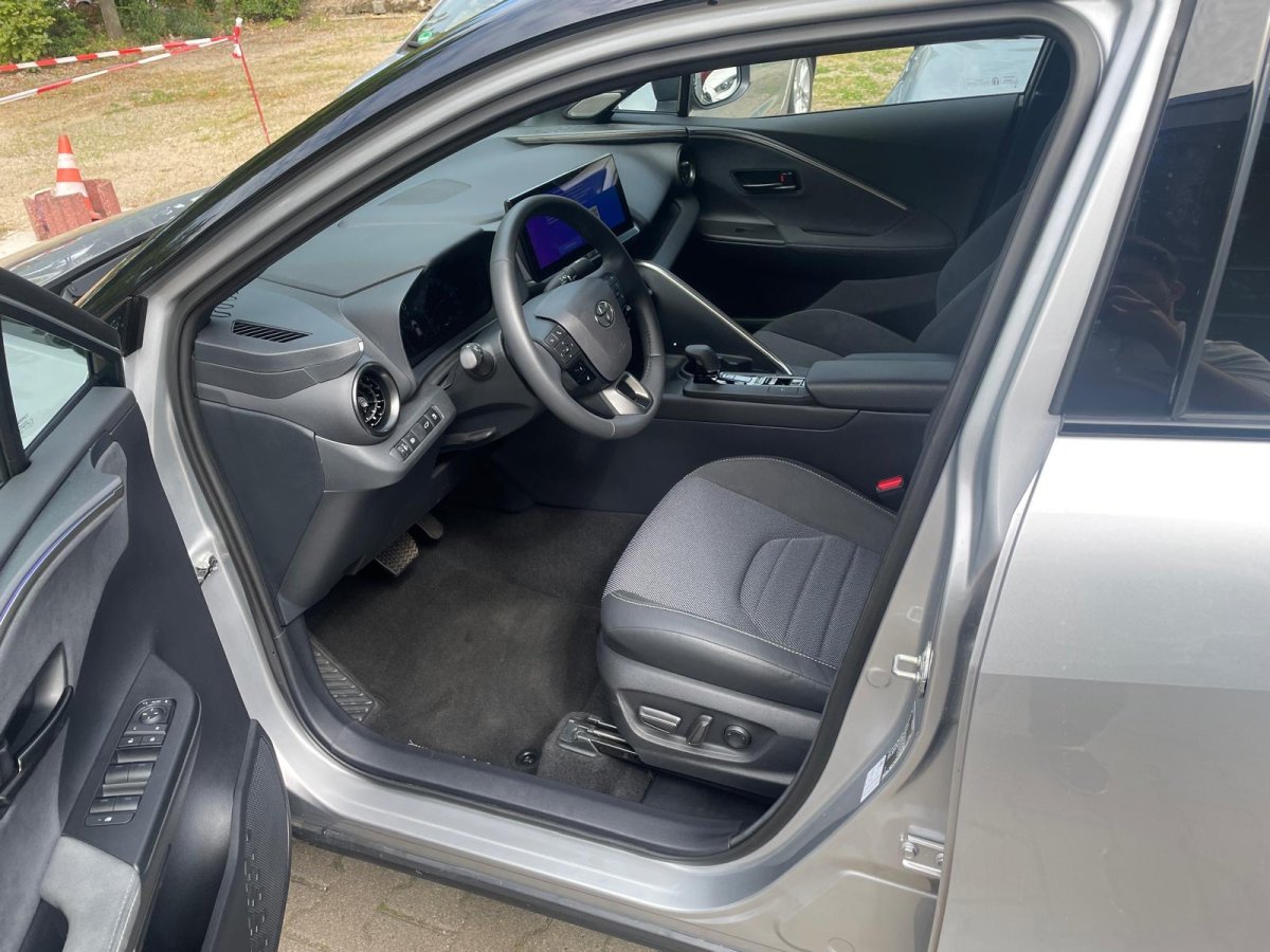 Toyota C-HR 5-deurs Lounge