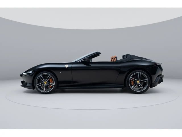 Ferrari Roma Spider