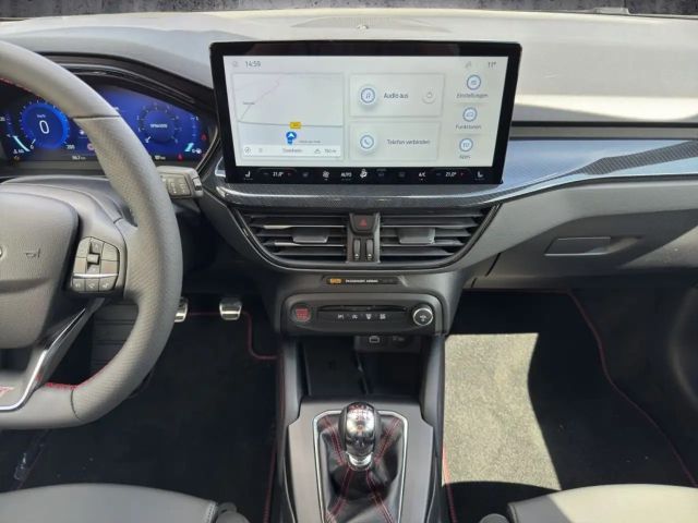 Ford Focus EcoBoost ST Line