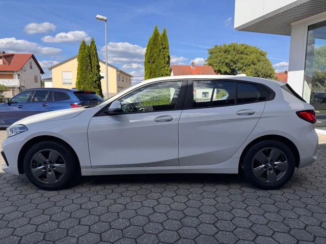 BMW 116 116i Sedan