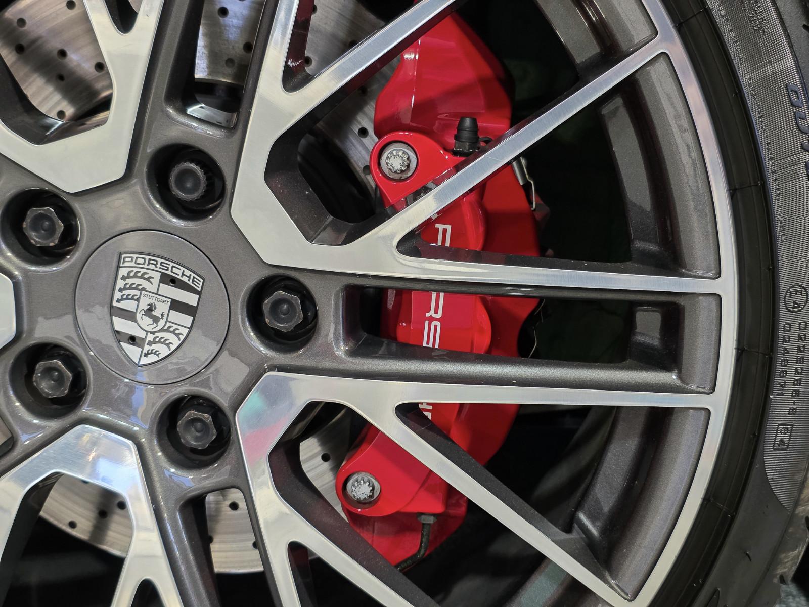 Porsche 911 4 992 Cabriolet Carrera