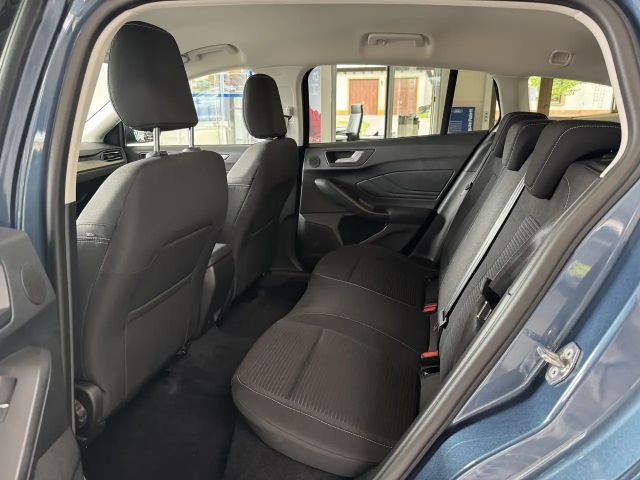 Ford Focus Titanium Wagon