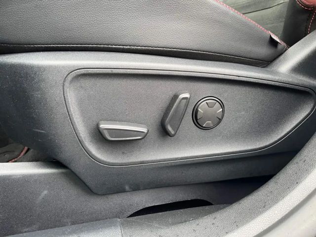 Ford Kuga Plug in Hybrid ST Line X