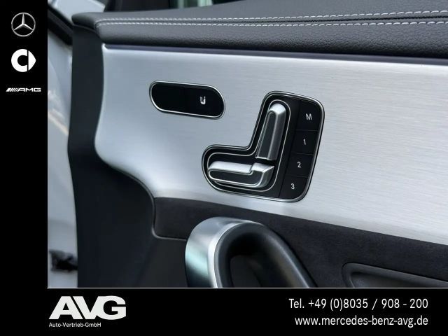 Mercedes-Benz CLA 200 AMG Line Shooting Brake