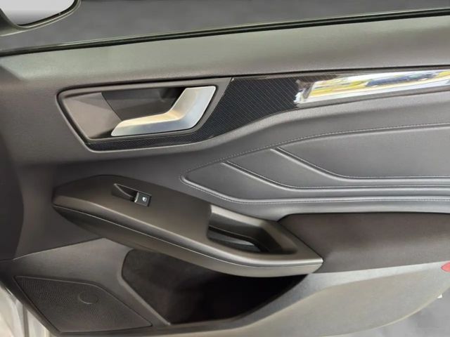 Ford Focus EcoBoost ST Line