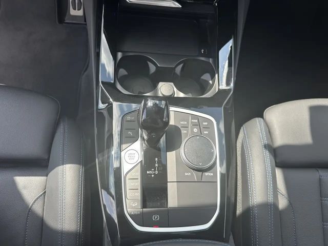 BMW X3 i ZA Head-Up HiFi DAB WLAN Pano.Dach Shz