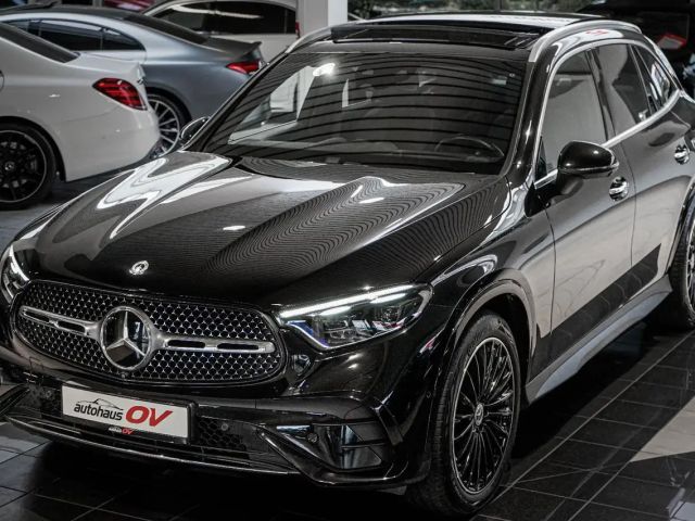 Mercedes-Benz GLC 300 AMG Line