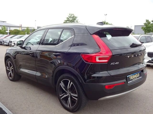 Volvo XC40 Core T4