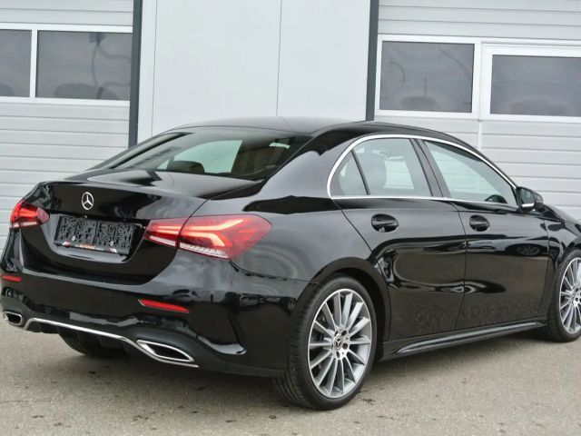 Mercedes-Benz A 180 AMG Line