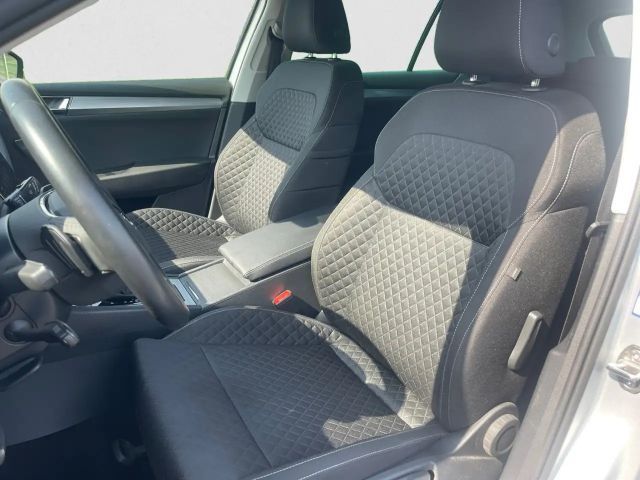 Skoda Superb 2.0 TDI Combi