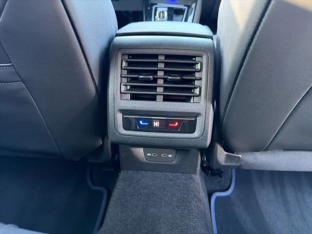 Volkswagen Golf R 20Years Akrapovic/Pano/Carbon/h&k/HuD/Mat