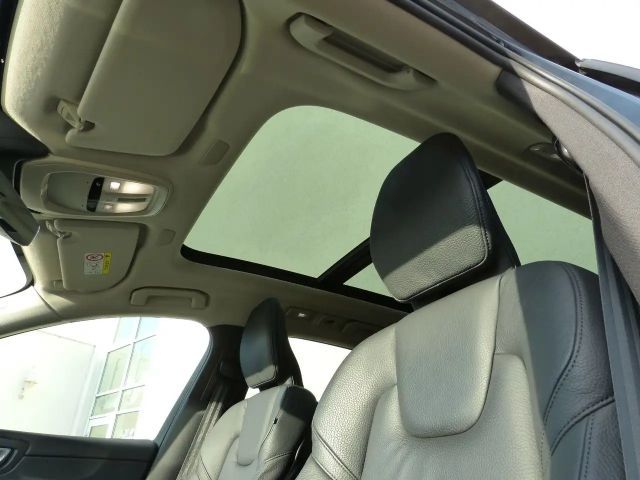 Volvo XC60 AWD Dark Ultimate