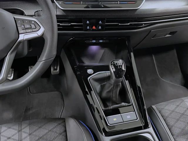 Volkswagen Golf 1.5 TSI Plus R-Line