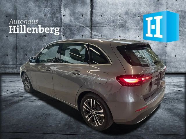 Mercedes-Benz B 200 Progressive Sedan