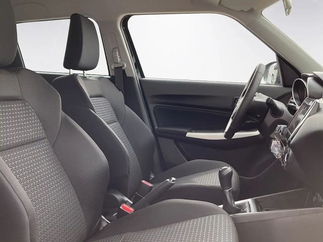 Suzuki Swift DualJet Hybrid Shine