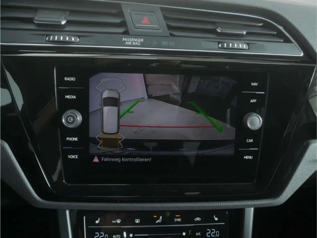 Volkswagen Touran 1.5 TSI DSG R-Line