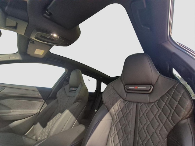 Audi A6 e-tron Avant Quattro