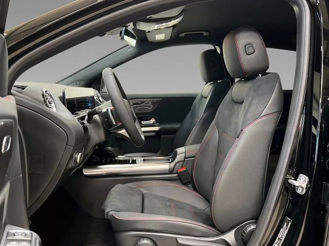 Mercedes-Benz GLA 200 AMG Line