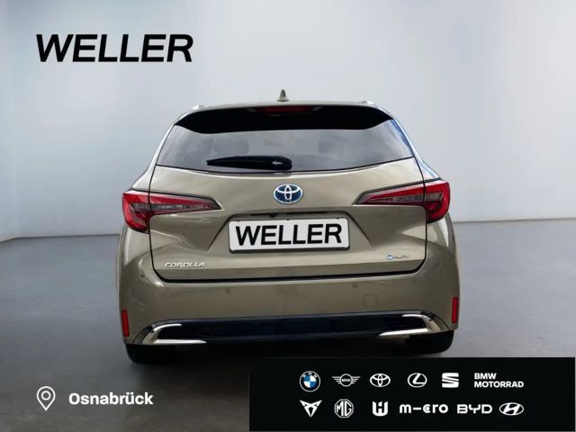 Toyota Corolla Hybride Team D