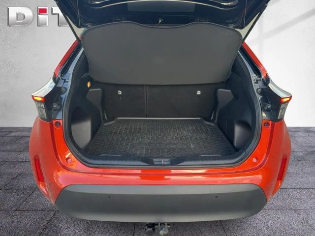 Toyota Yaris Cross 1.5 Spicy Edi Klima Kamera Sitzhzg
