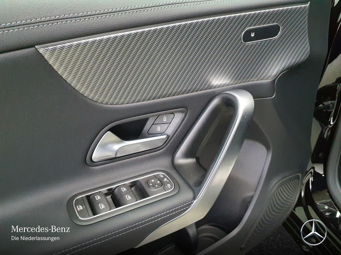 Mercedes-Benz A 200 A 200 d