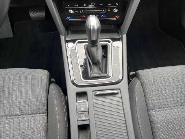 Volkswagen Passat 2.0 TDI Business DSG Variant