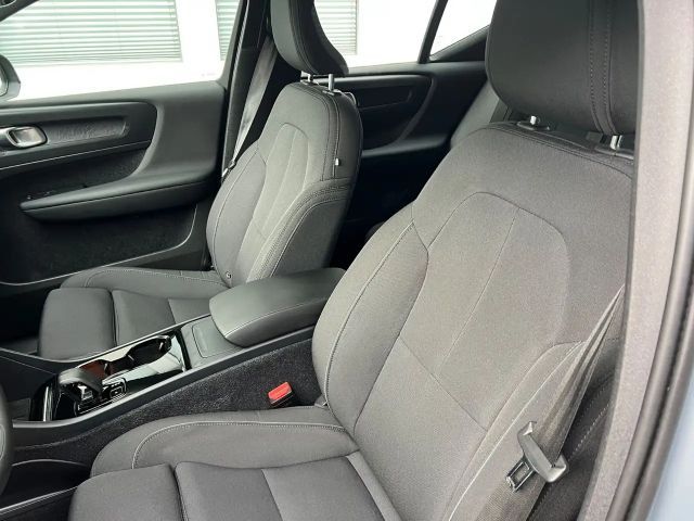 Volvo XC40 Core Recharge